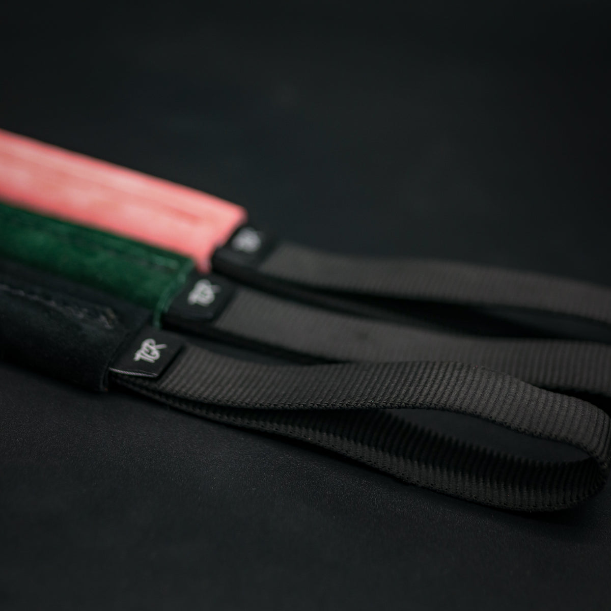 TGR Flat Leather Reward Tug